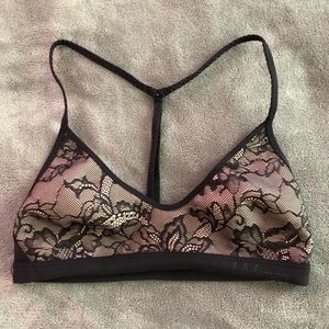Lululemon Essentials Bralette